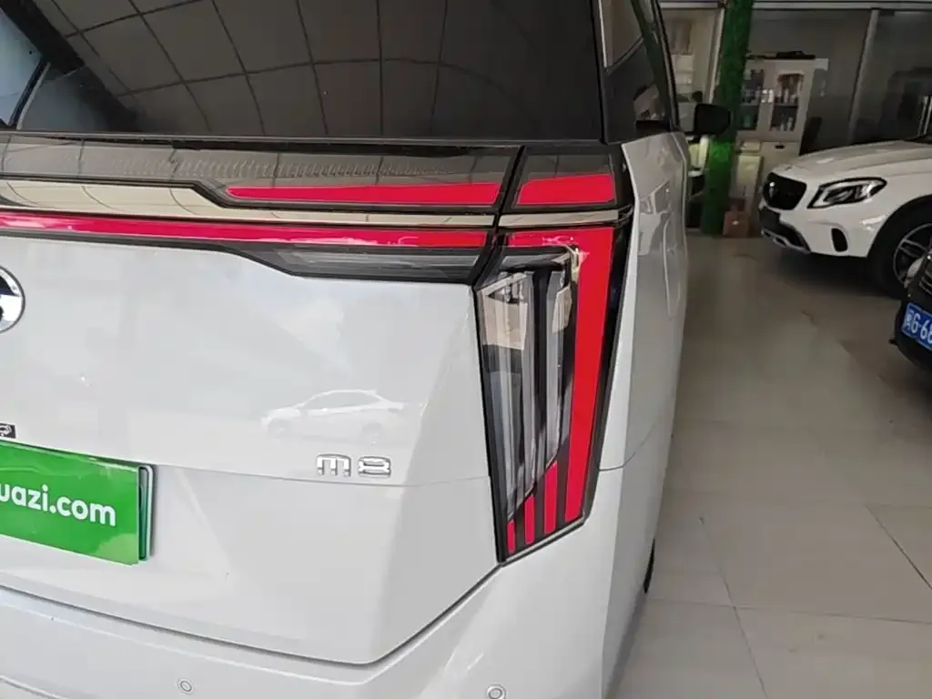 GAC Motor Trumpchi M8 — фото 10