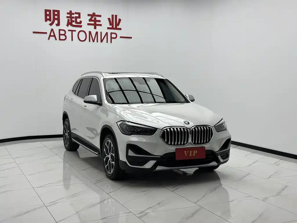 BMW X1 — фото 5
