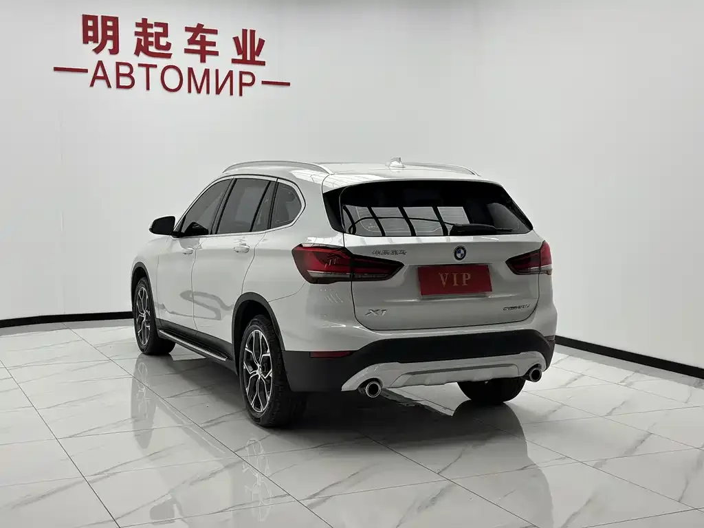 BMW X1 — фото 3