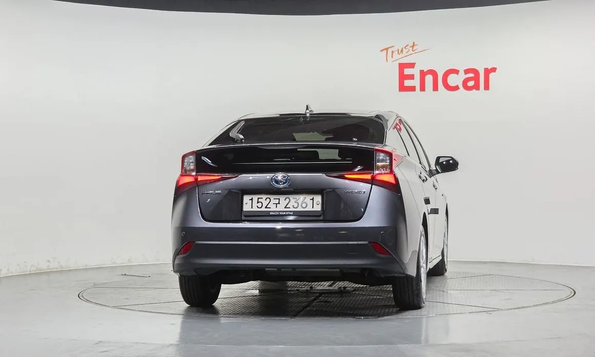 Toyota Prius 2022 из KR, фото 3