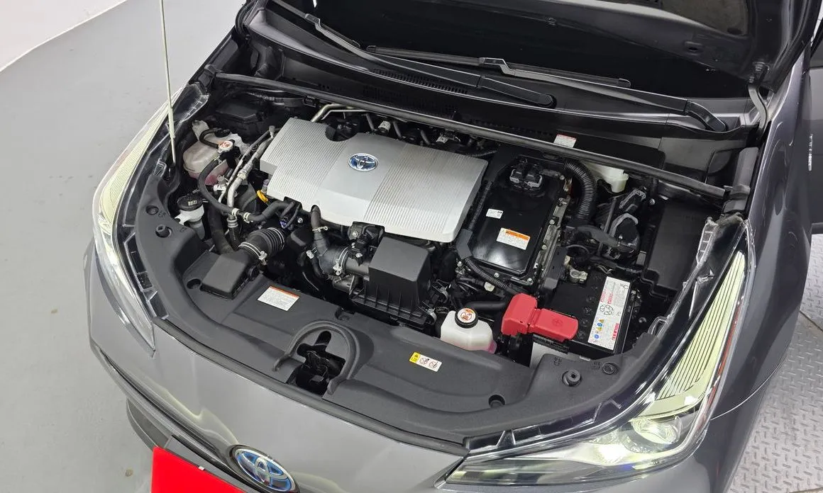 Toyota Prius 2022 из KR, фото 9