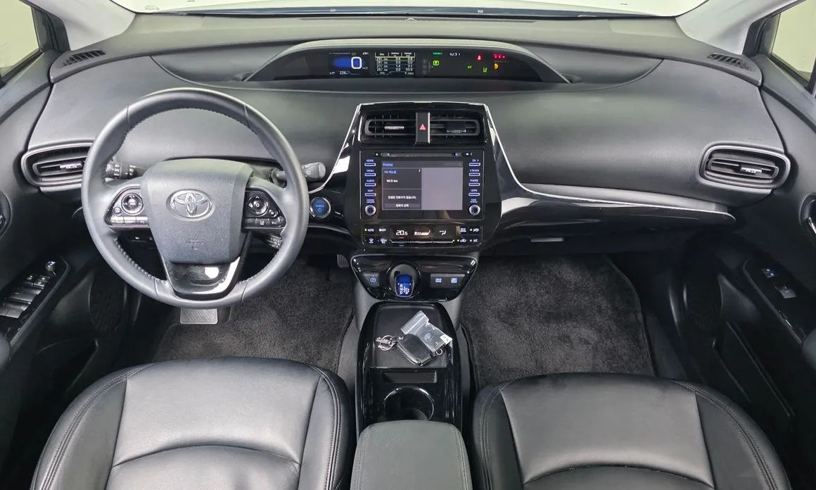 Toyota Prius 2022 из KR, фото 10