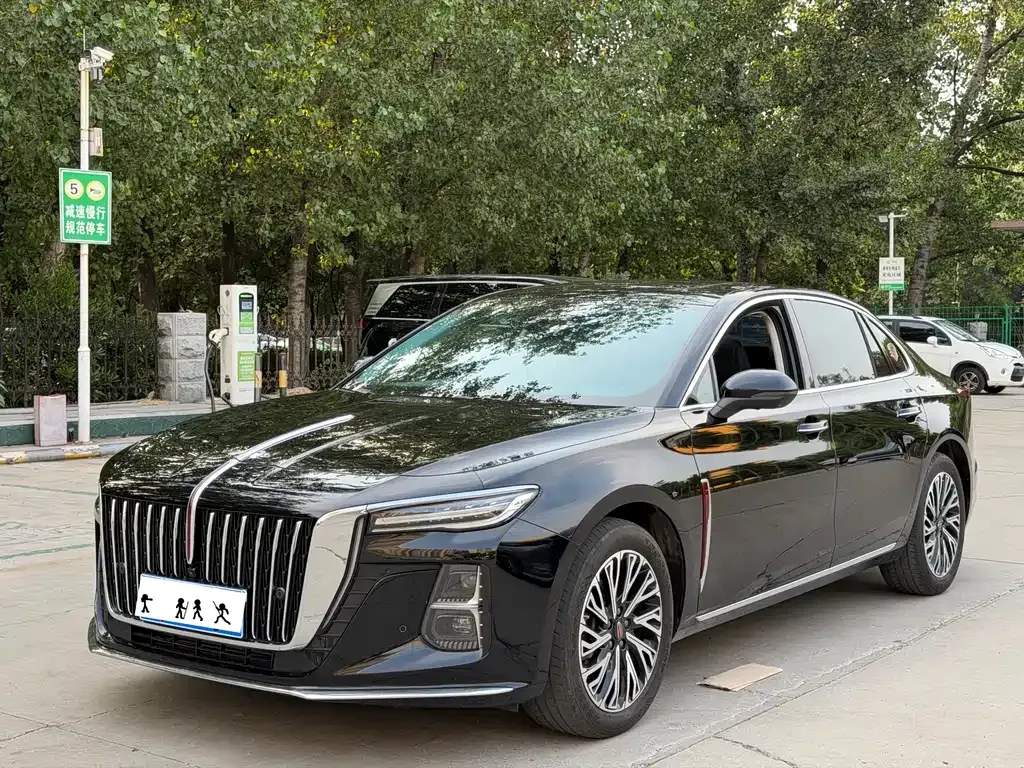 Hongqi H5 — фото 1