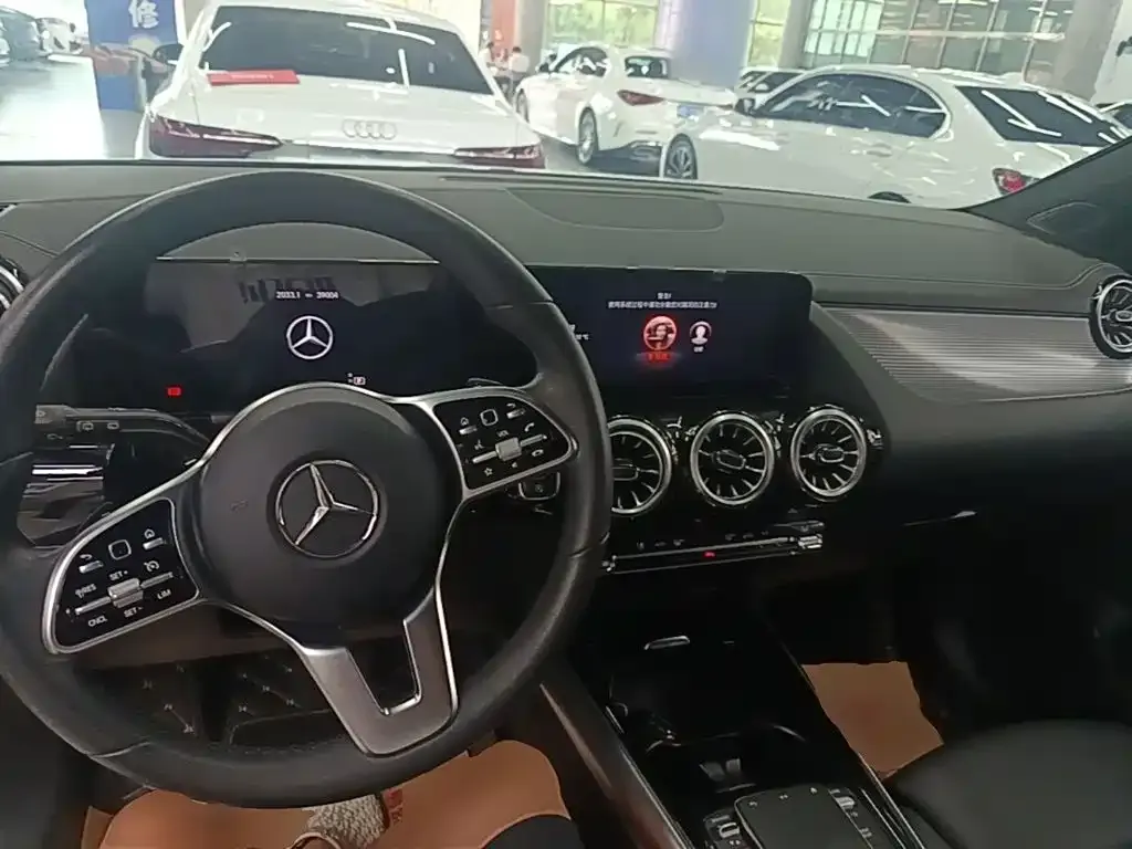 Mercedes-Benz GLA — фото 8