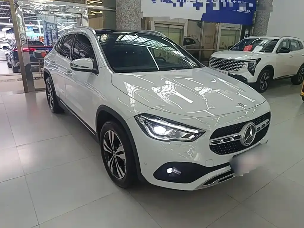 Mercedes-Benz GLA — фото 10