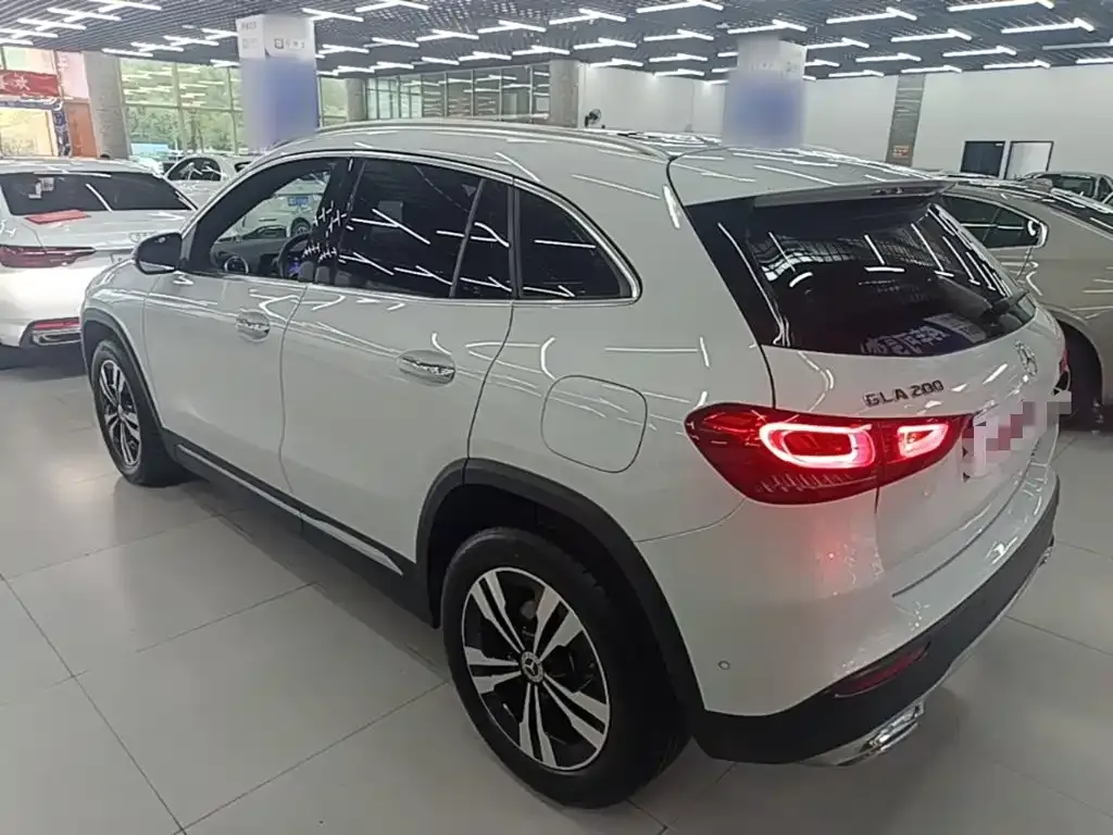 Mercedes-Benz GLA — фото 4