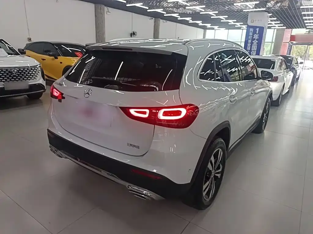 Mercedes-Benz GLA — фото 9