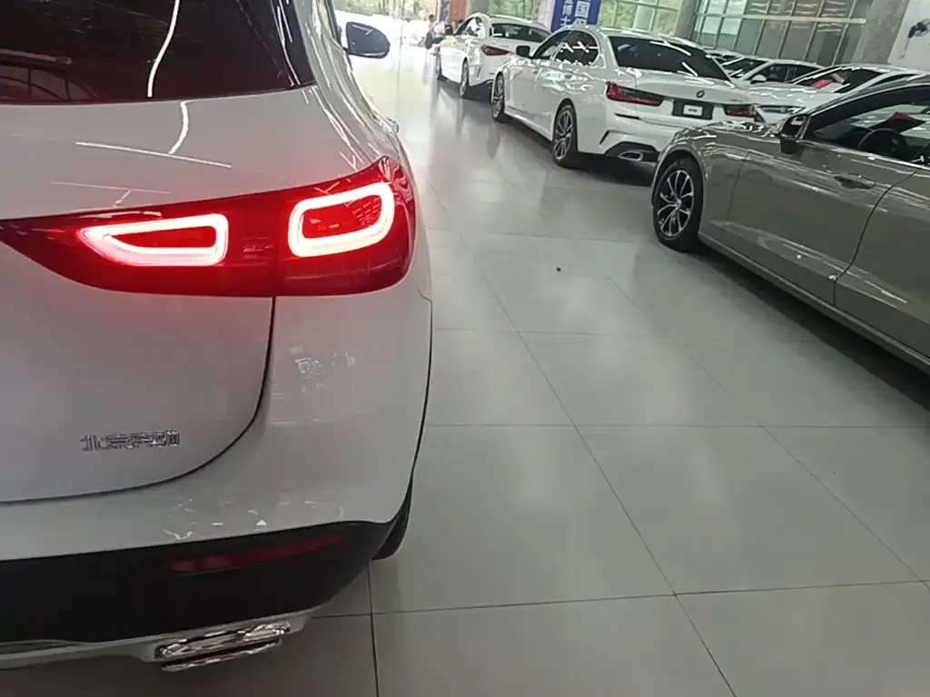 Mercedes-Benz GLA — фото 5