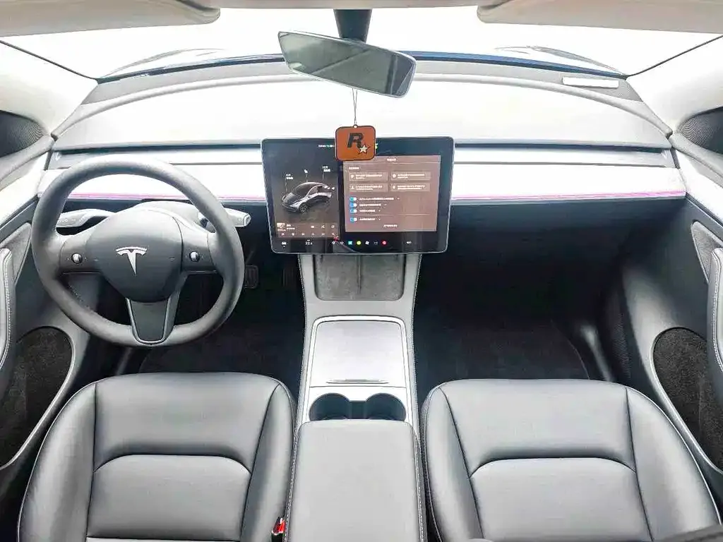 Tesla Model Y — фото 7