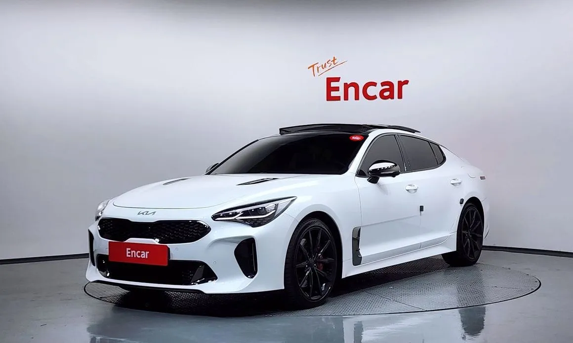Kia Stinger — фото 1