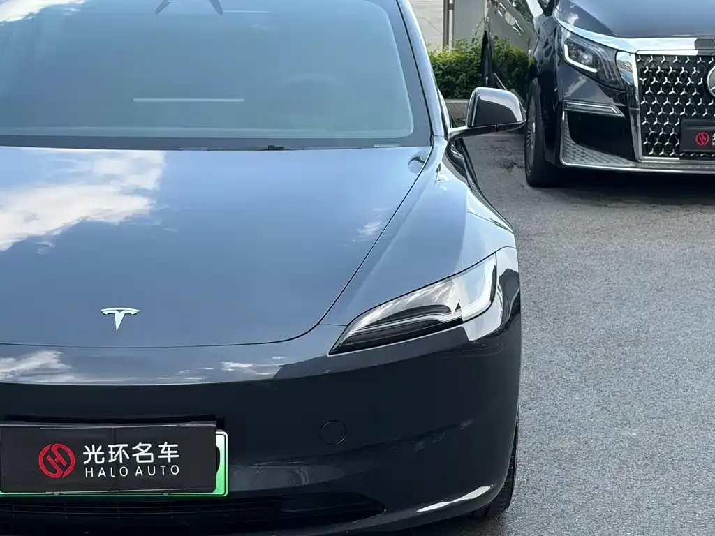 Tesla Model 3 — фото 2