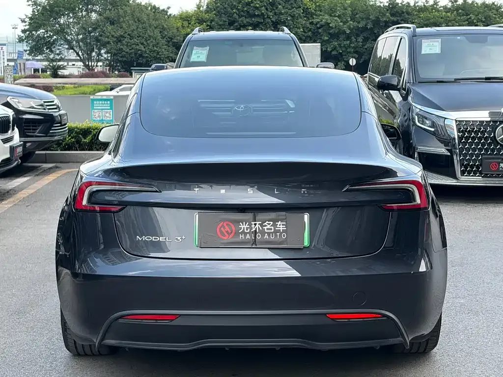 Tesla Model 3 — фото 6