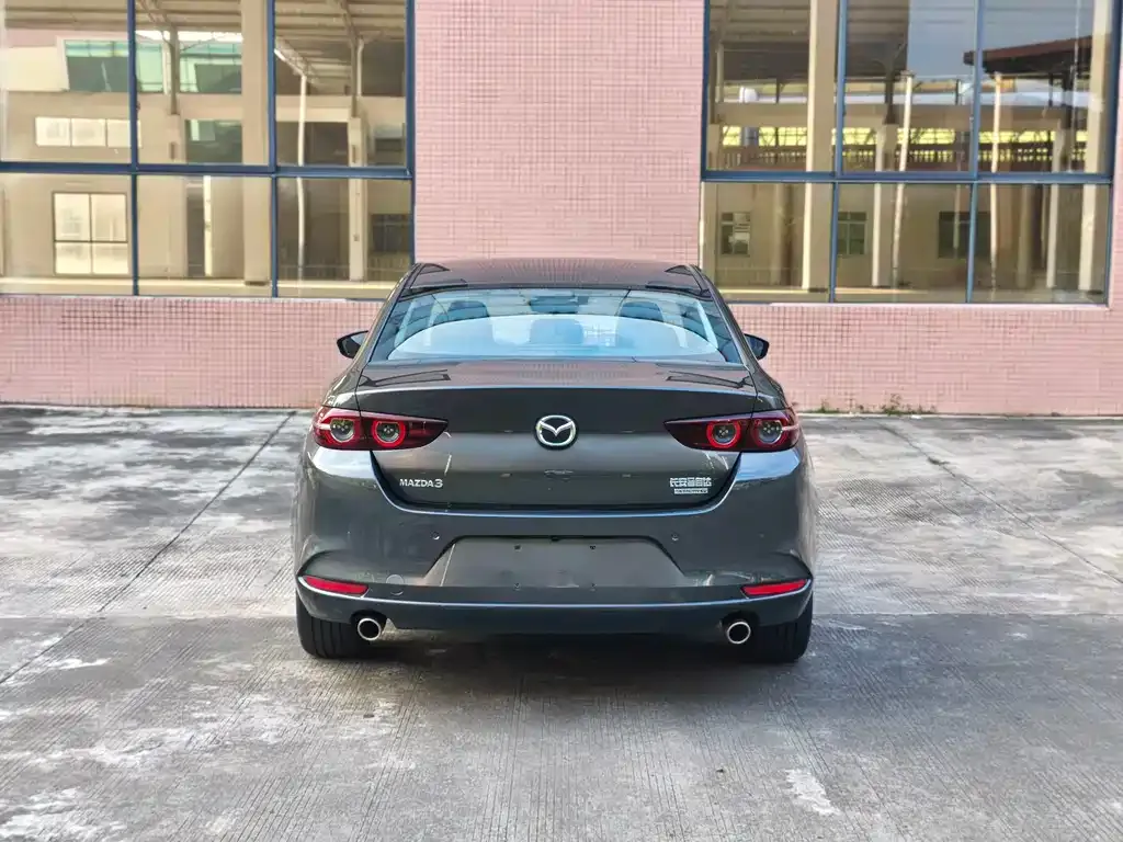 Mazda 3 Axela — фото 3