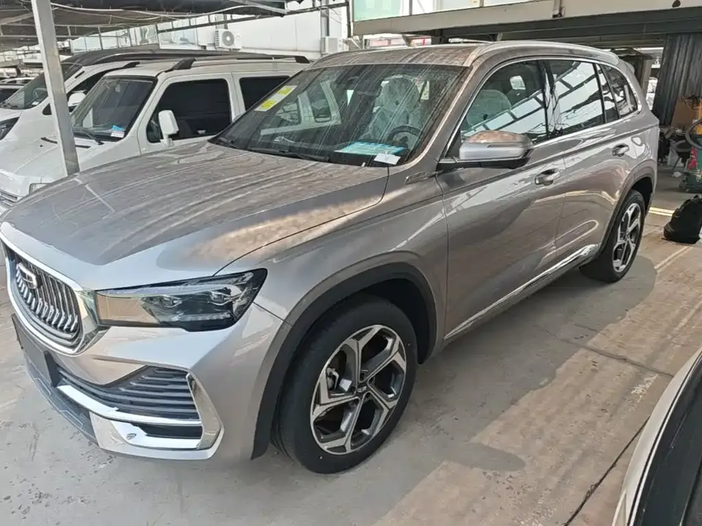 Geely Xingyue L — фото 1