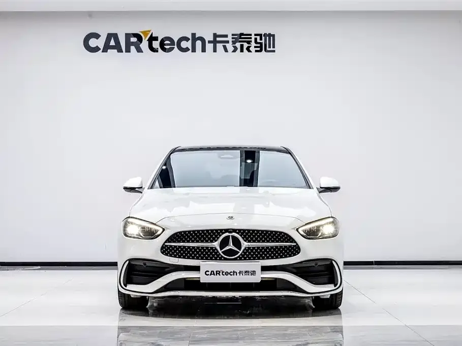 Mercedes-Benz C-Class — фото 1
