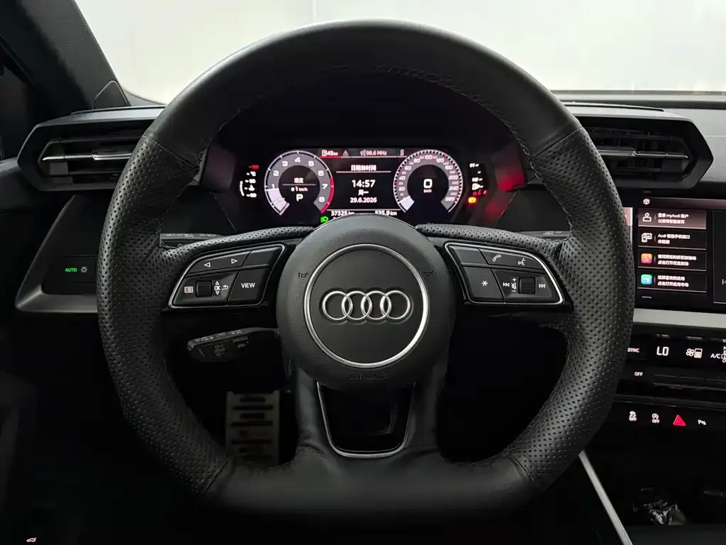 Audi A3 — фото 10