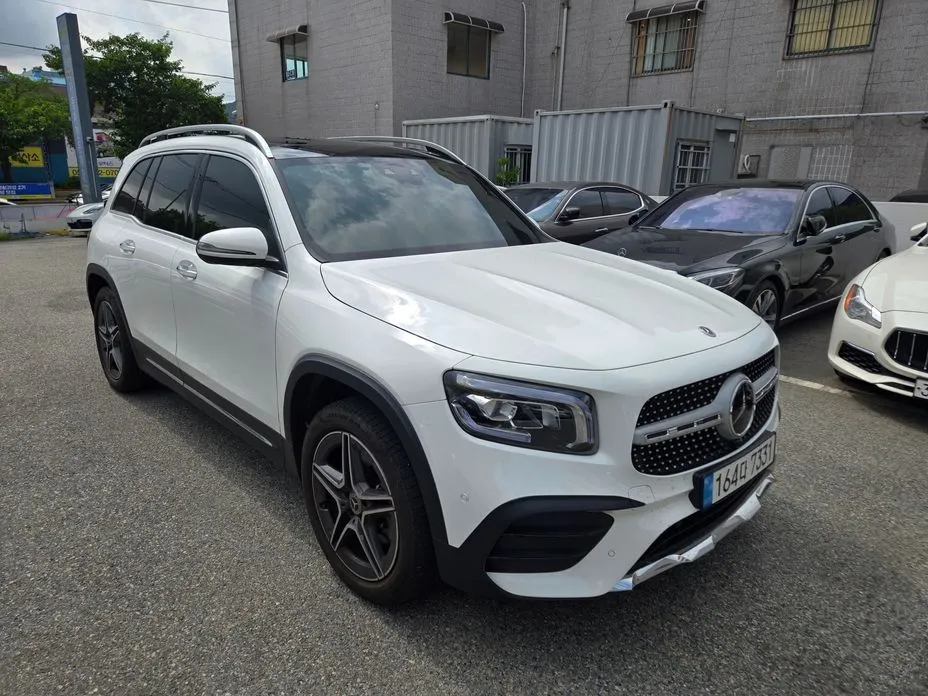 Mercedes-Benz GLB-Class — фото 9