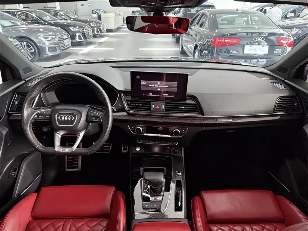 Audi SQ5 2023 из CN, фото 5