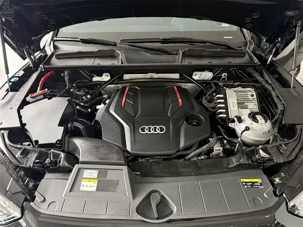 Audi SQ5 2023 из CN, фото 10