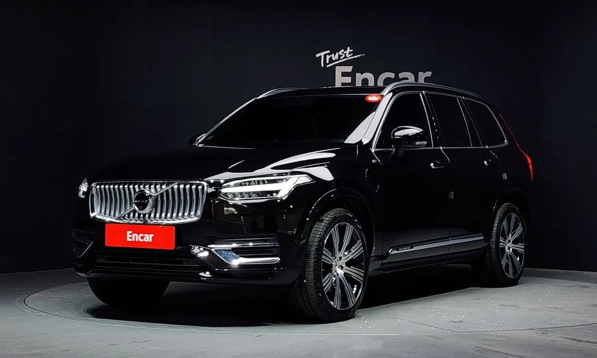 Volvo XC90 — фото 1