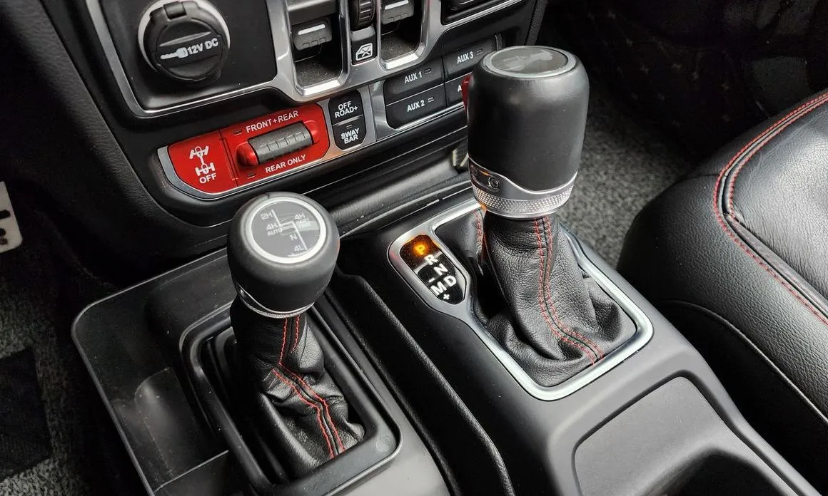 Jeep Wrangler 2023 из KR, фото 7