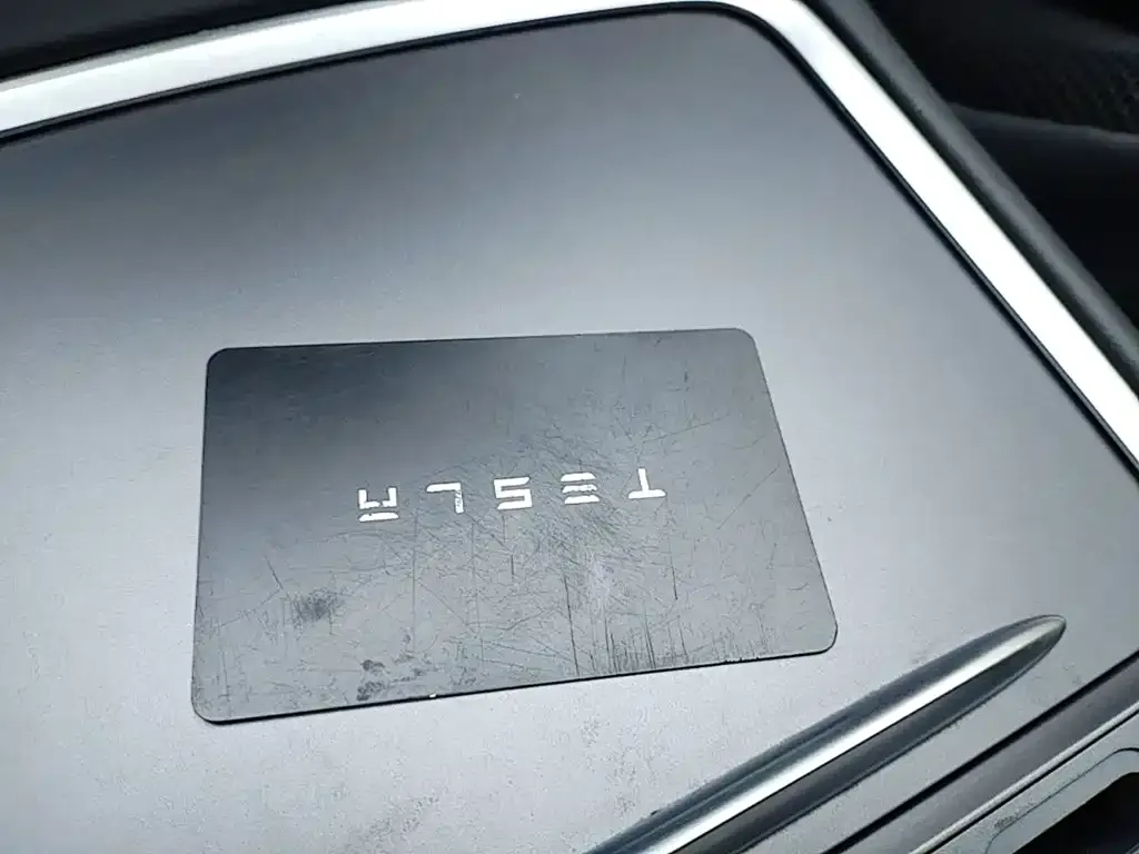 Tesla Model 3 — фото 2