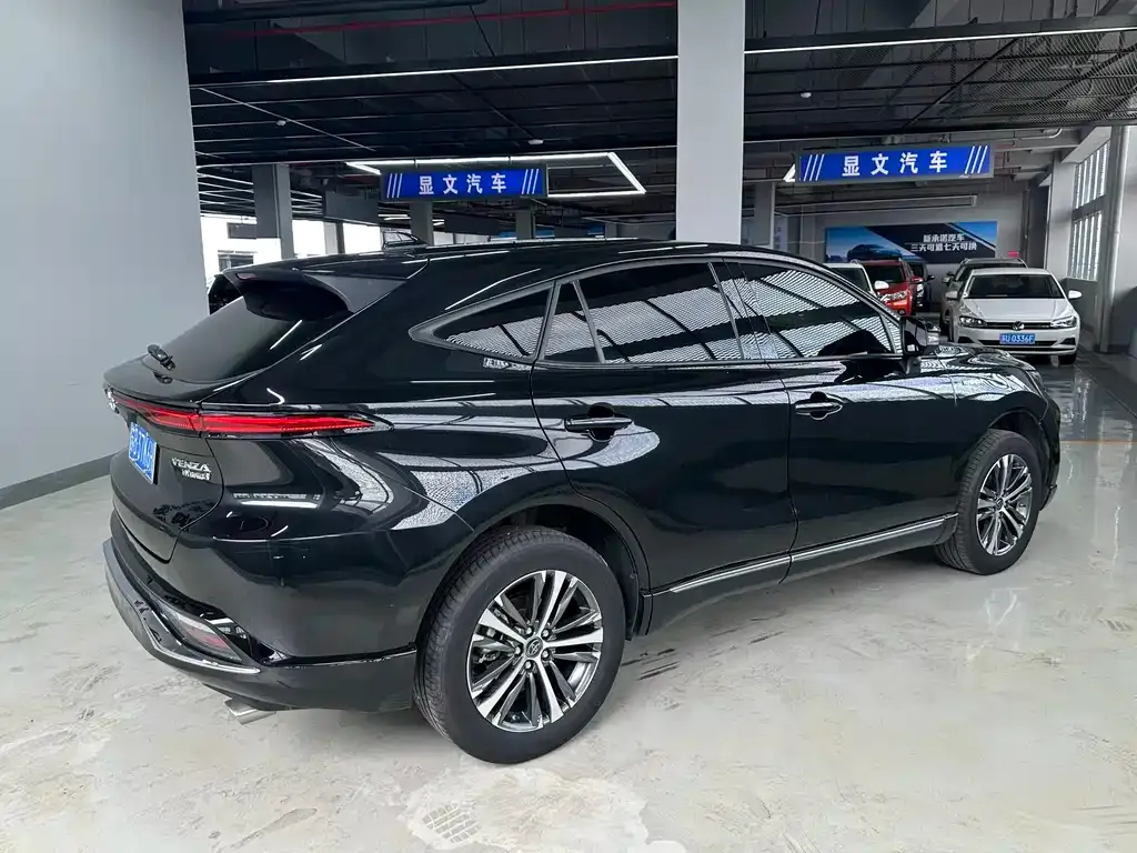 Toyota Venza — фото 8