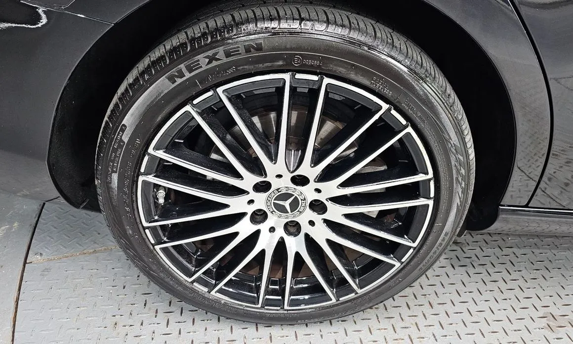 Mercedes-Benz C-Class 2023 из KR, фото 3