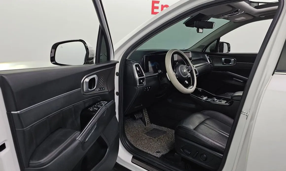 Kia Sorento — фото 8