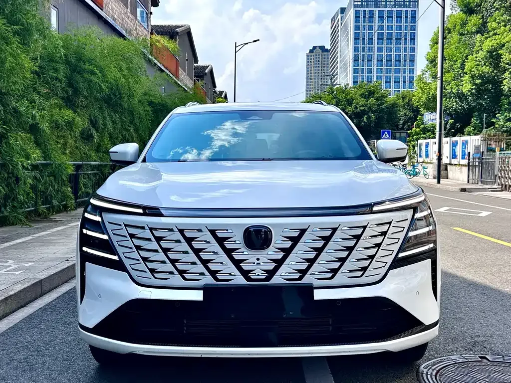 Changan CS75PLUS — фото 7