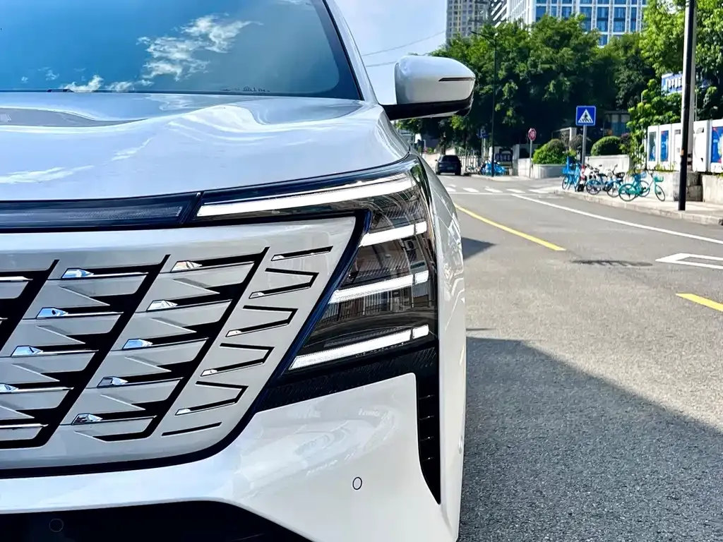 Changan CS75PLUS — фото 3