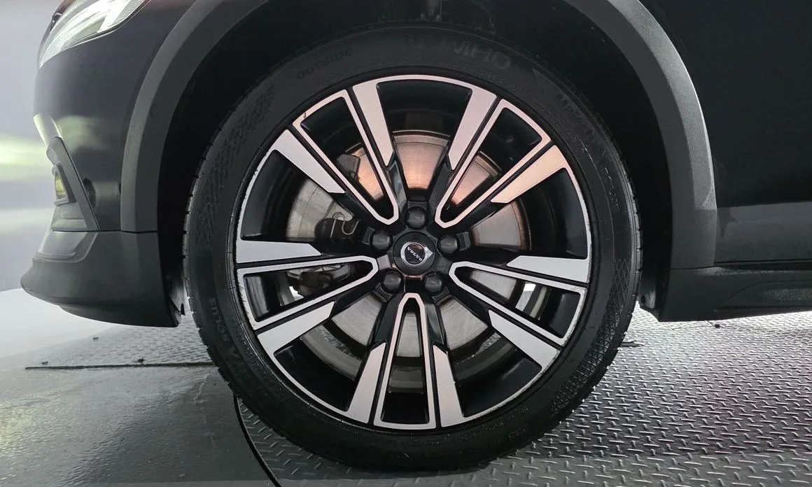 Volvo V60 2023 из KR, фото 10