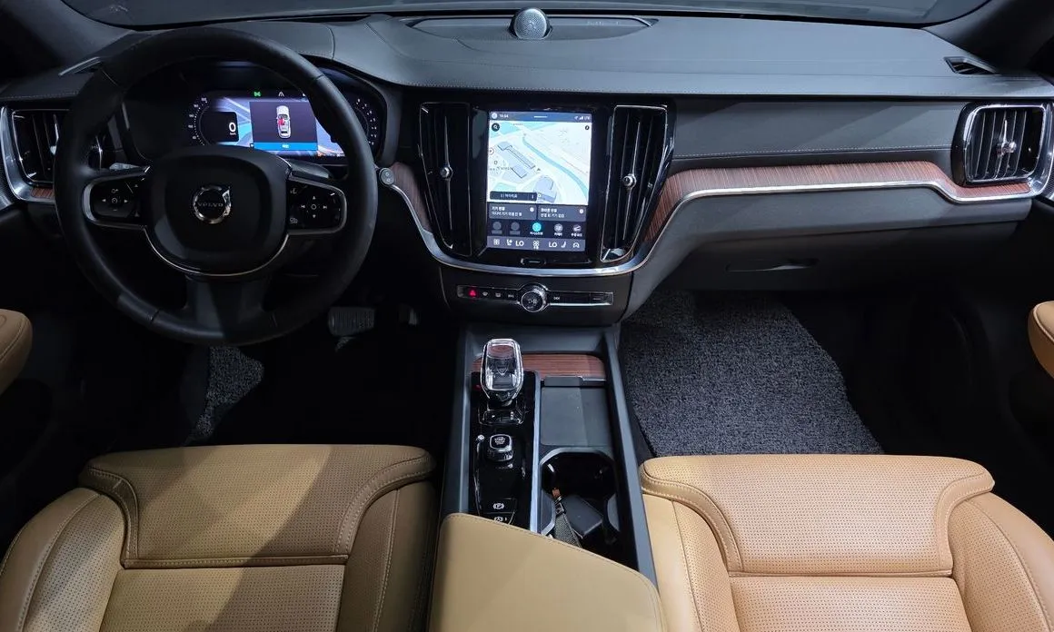 Volvo V60 2023 из KR, фото 7