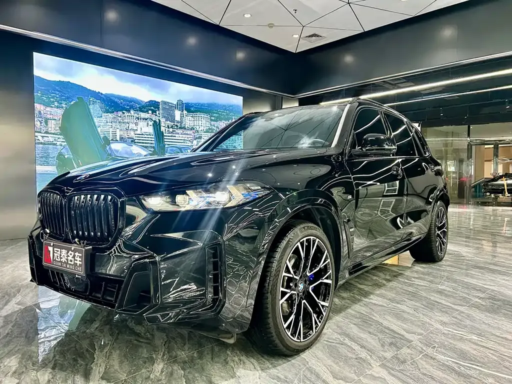BMW X5 — фото 1