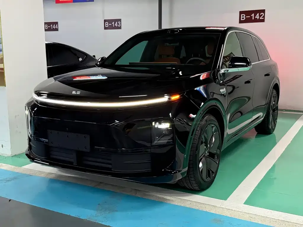 Li Auto L6