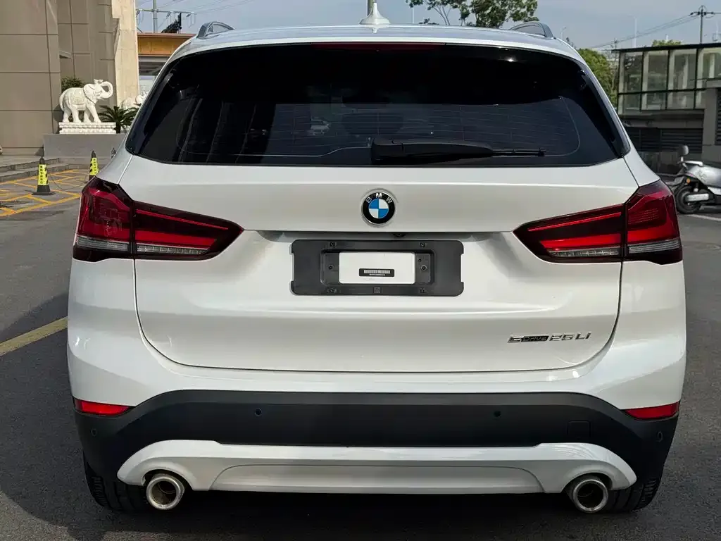 BMW X1 — фото 10