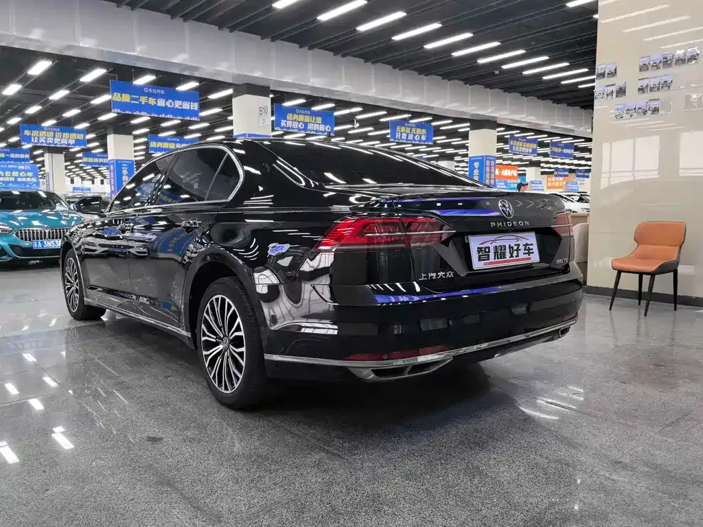 Volkswagen Phideon — фото 6