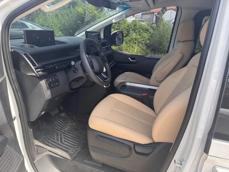 Hyundai Staria — фото 4