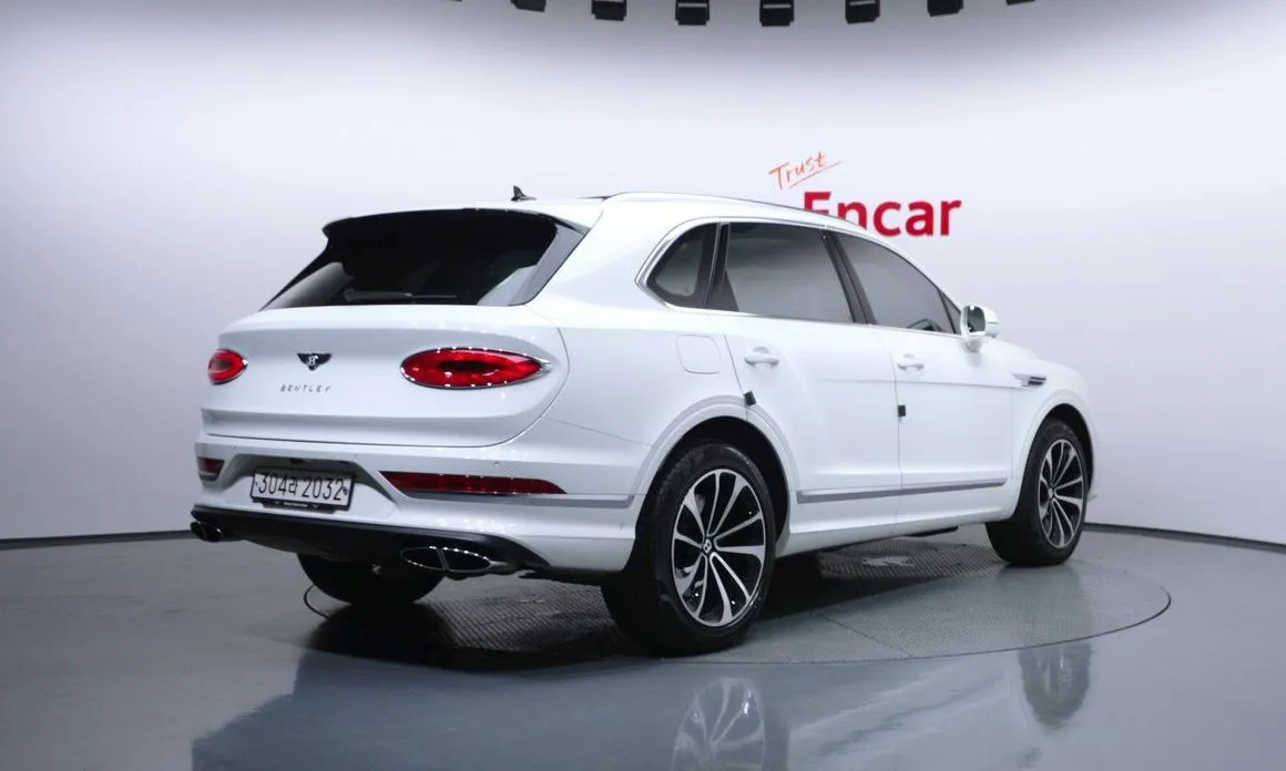 Bentley Bentayga 2024 из KR, фото 6