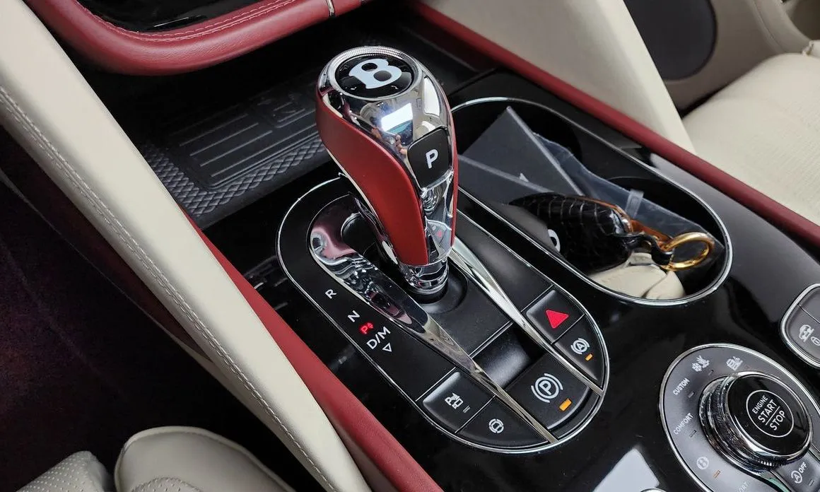 Bentley Bentayga 2024 из KR, фото 5