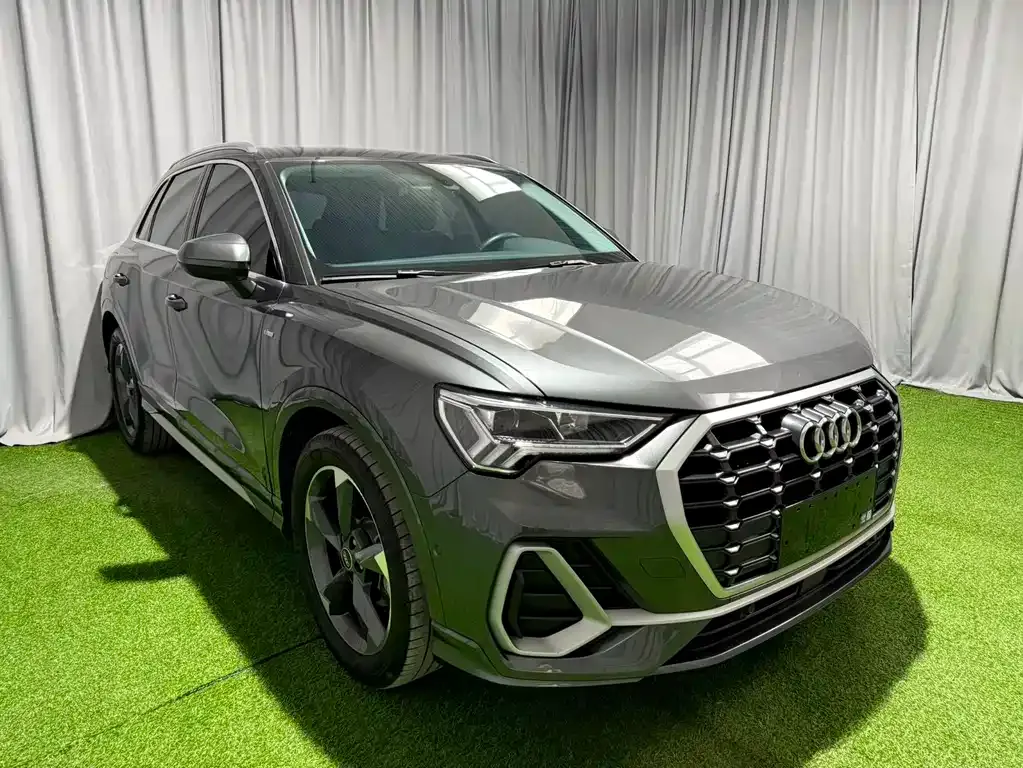 Audi Q3 — фото 4