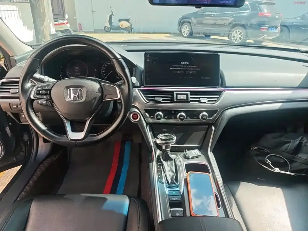 Honda Accord — фото 3