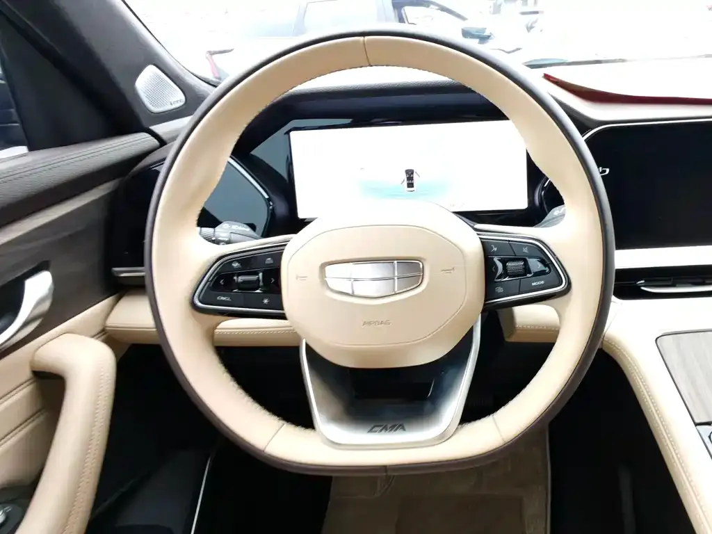 Geely Xingyue L — фото 10