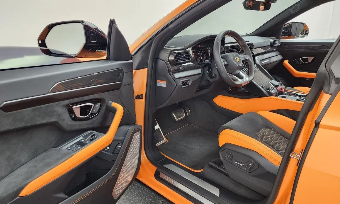 Lamborghini Urus 2022 из KR, фото 3