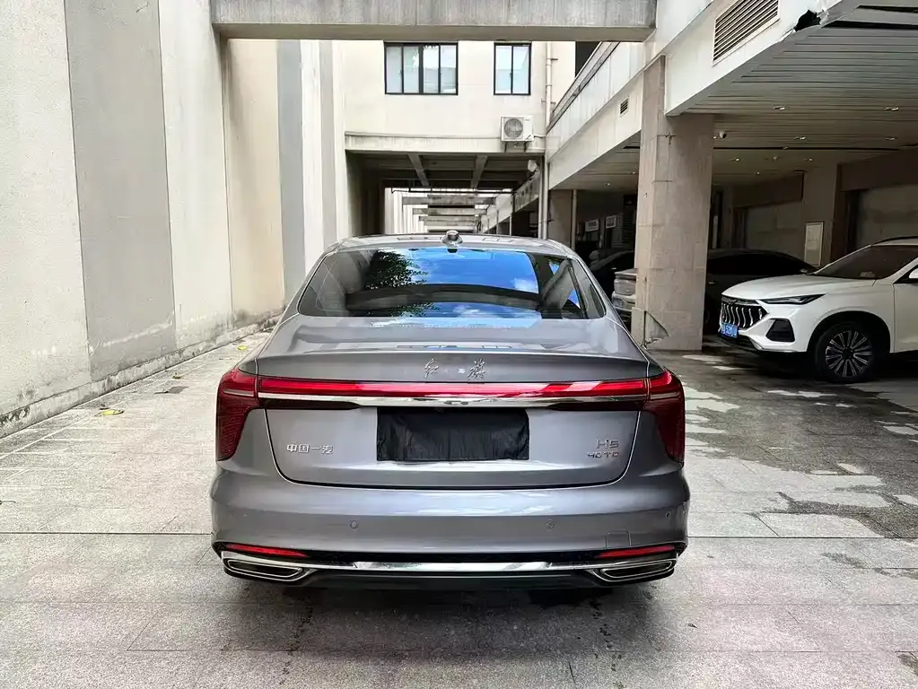Hongqi H5 — фото 5