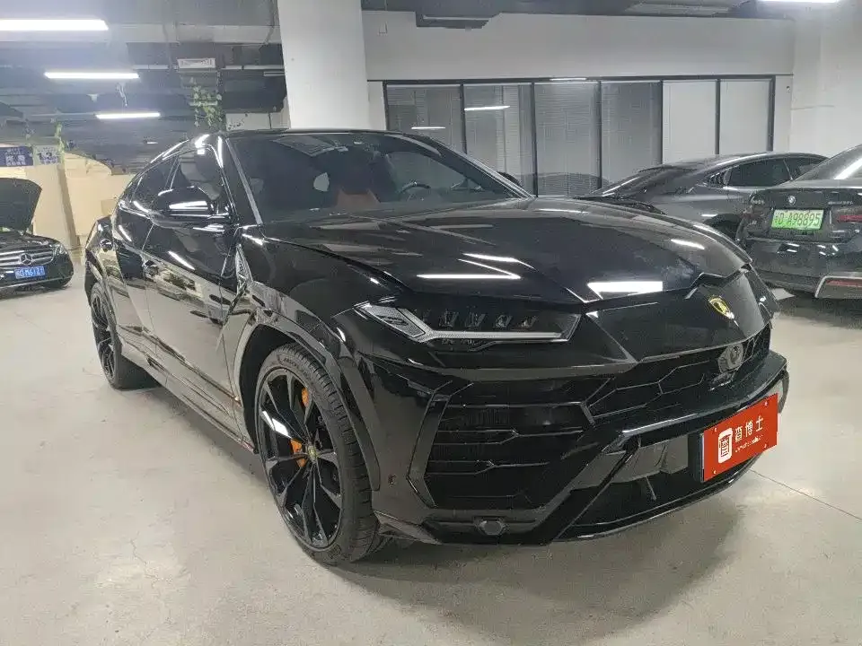 Lamborghini Urus — фото 4