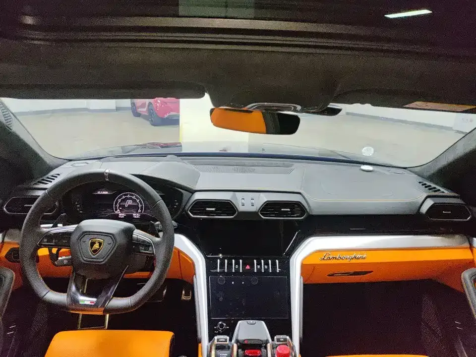 Lamborghini Urus — фото 3