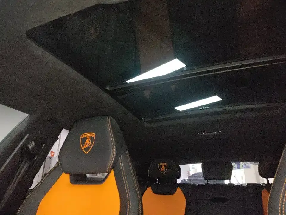 Lamborghini Urus — фото 8