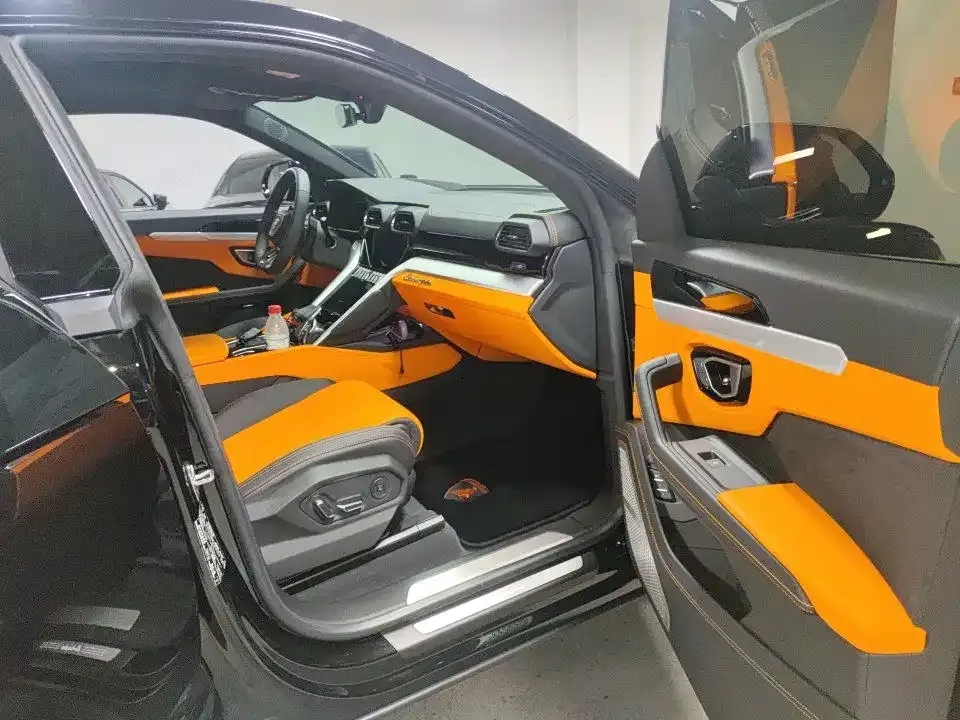 Lamborghini Urus — фото 5