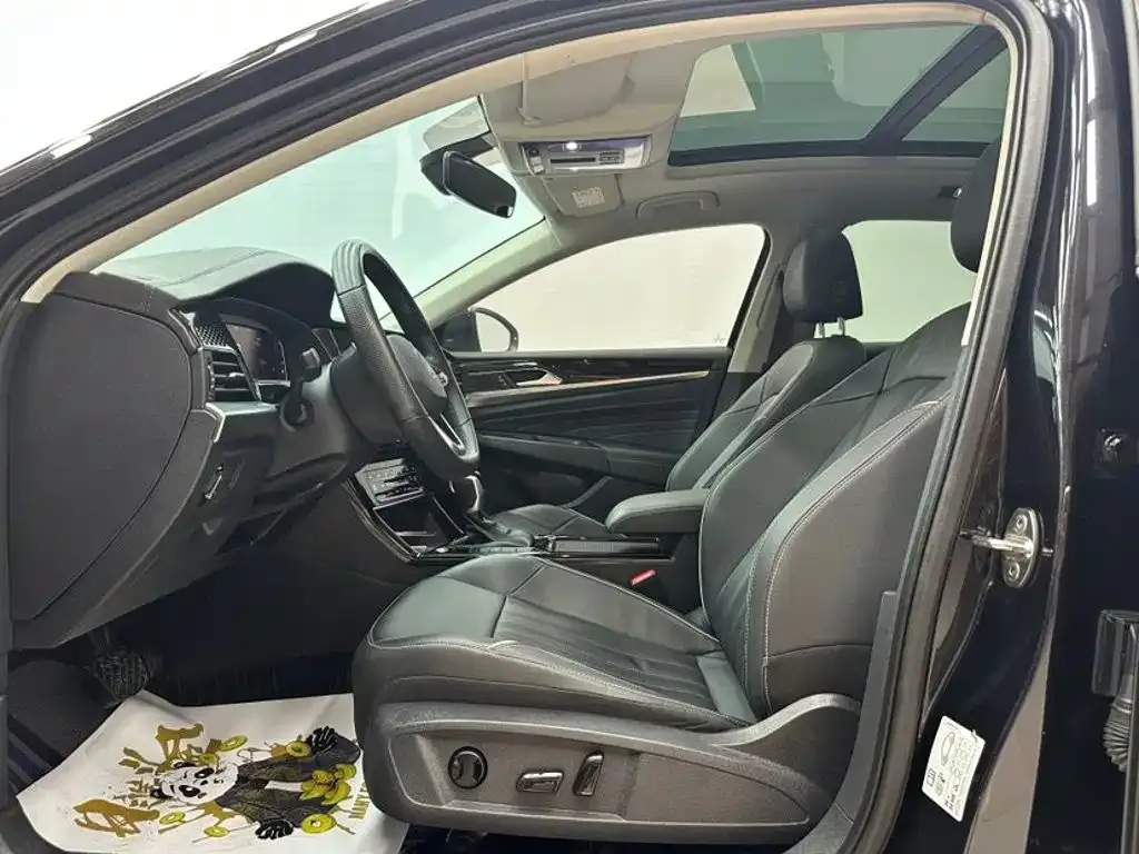 Volkswagen Passat — фото 8